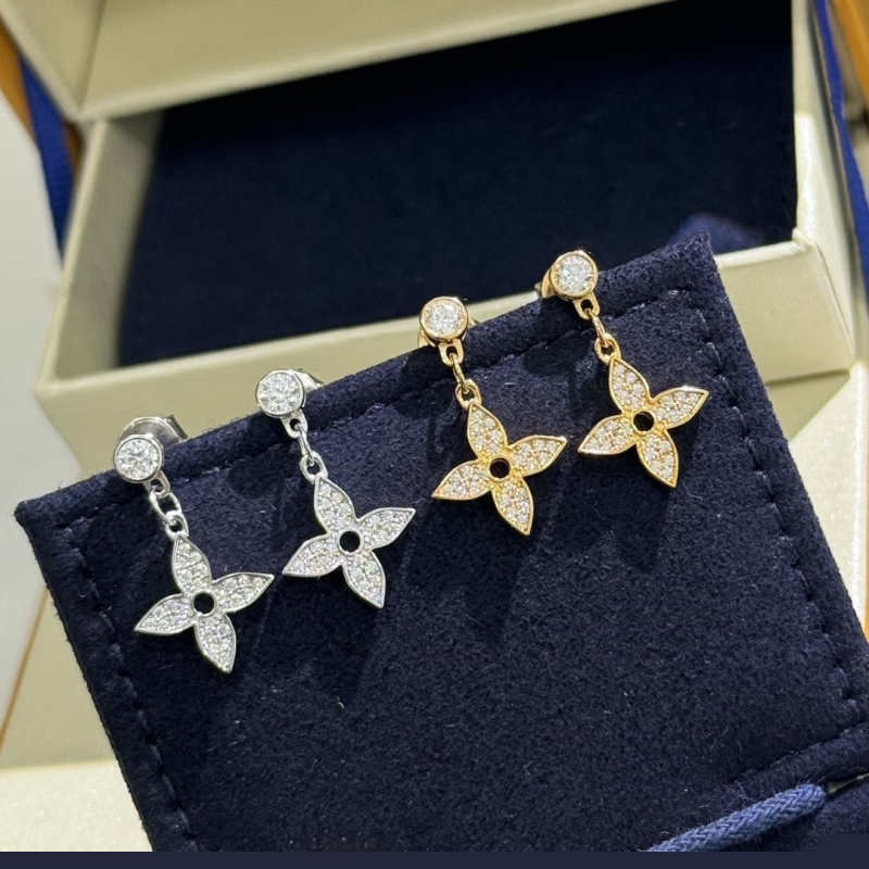 LV Necklaces